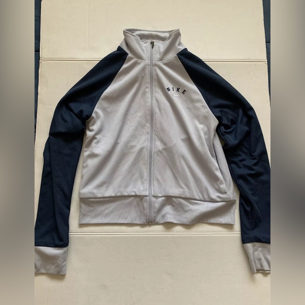 NIKE Dri Fit Vintage Look Gray and Blue Long Sleeve Active Sweater Medium